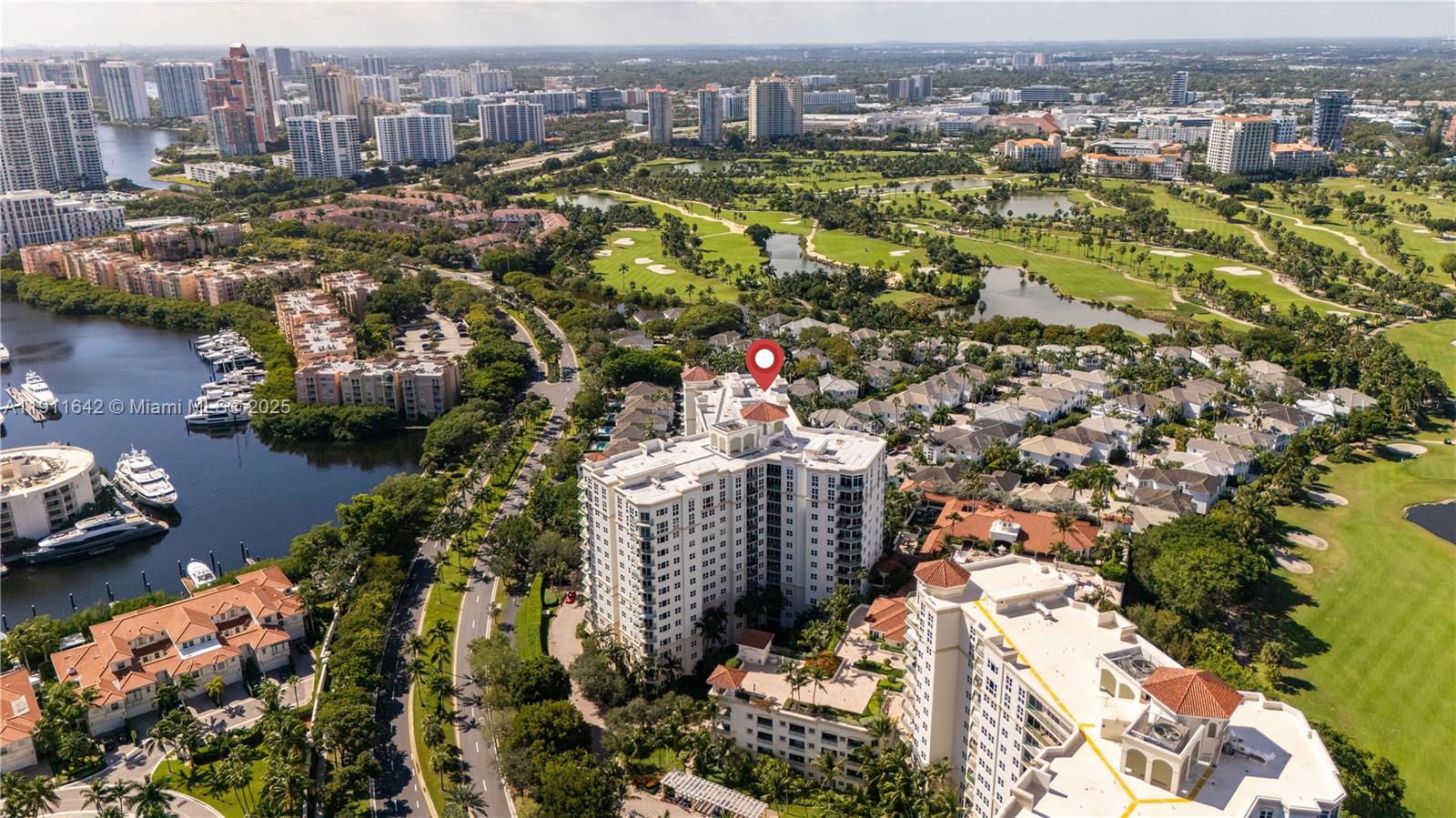 19900 E Country Club Dr #PH18, Aventura FL 33180