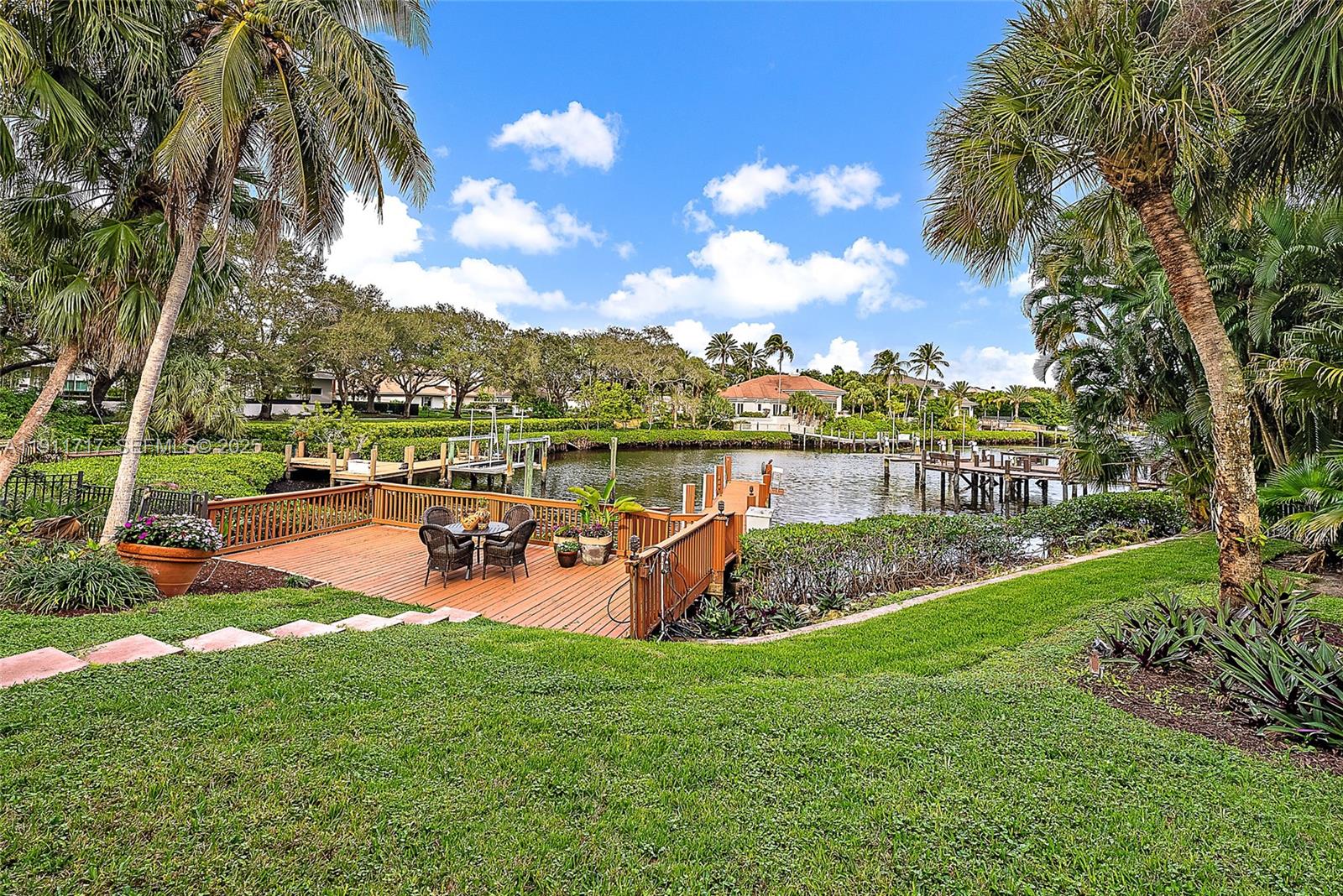 404 Mariner Dr, Jupiter FL 33477