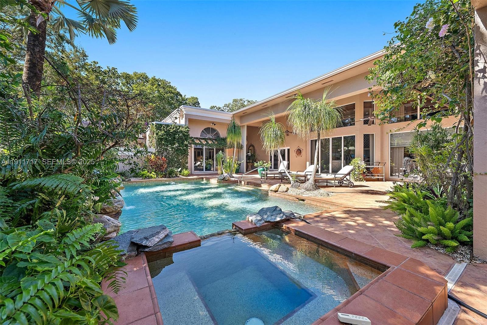 404 Mariner Dr, Jupiter FL 33477