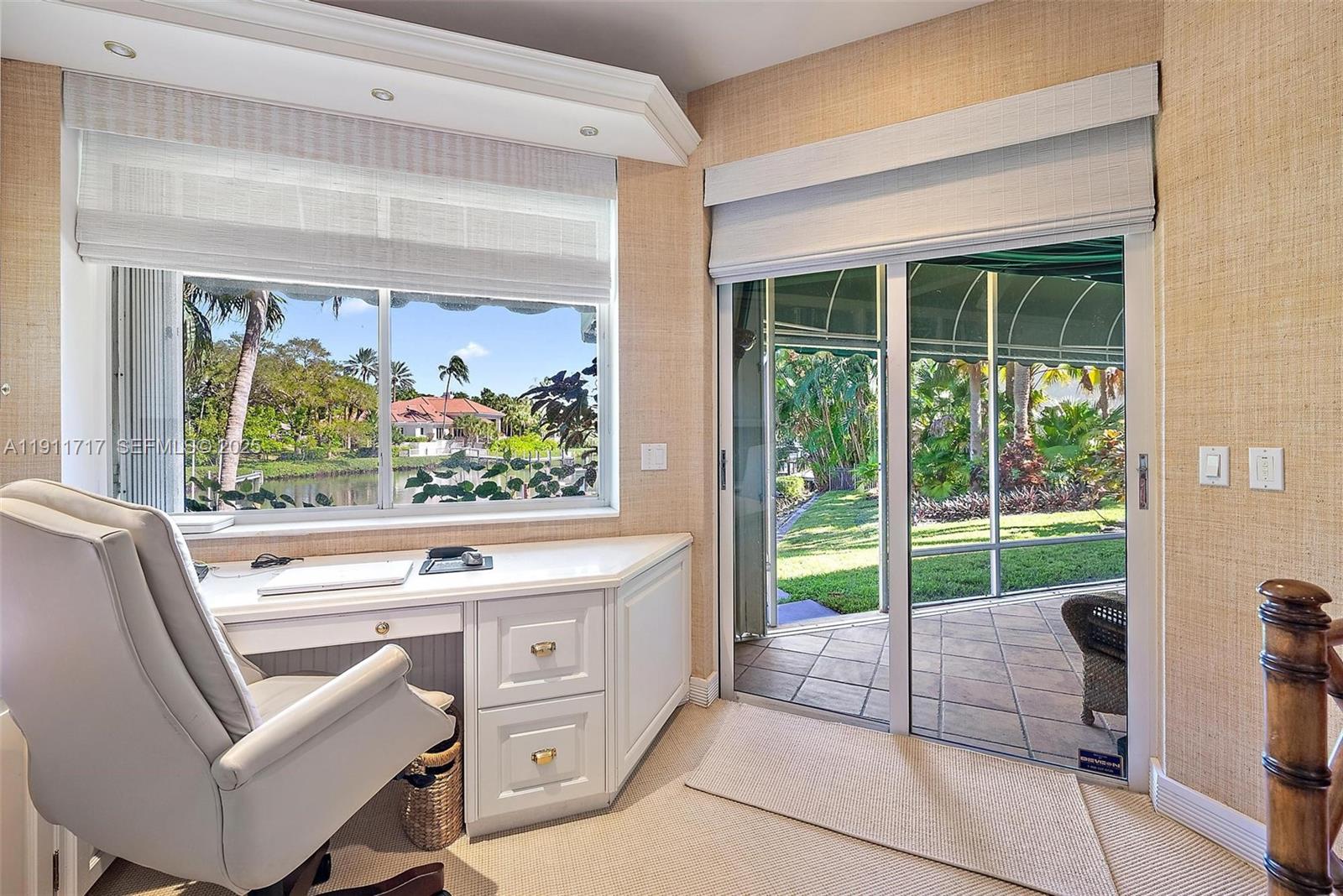 404 Mariner Dr, Jupiter FL 33477