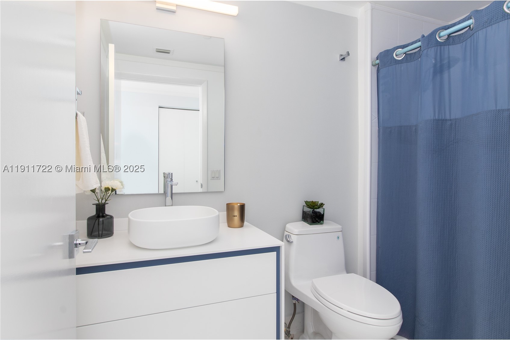 2475 Brickell Ave #1907, Miami FL 33129