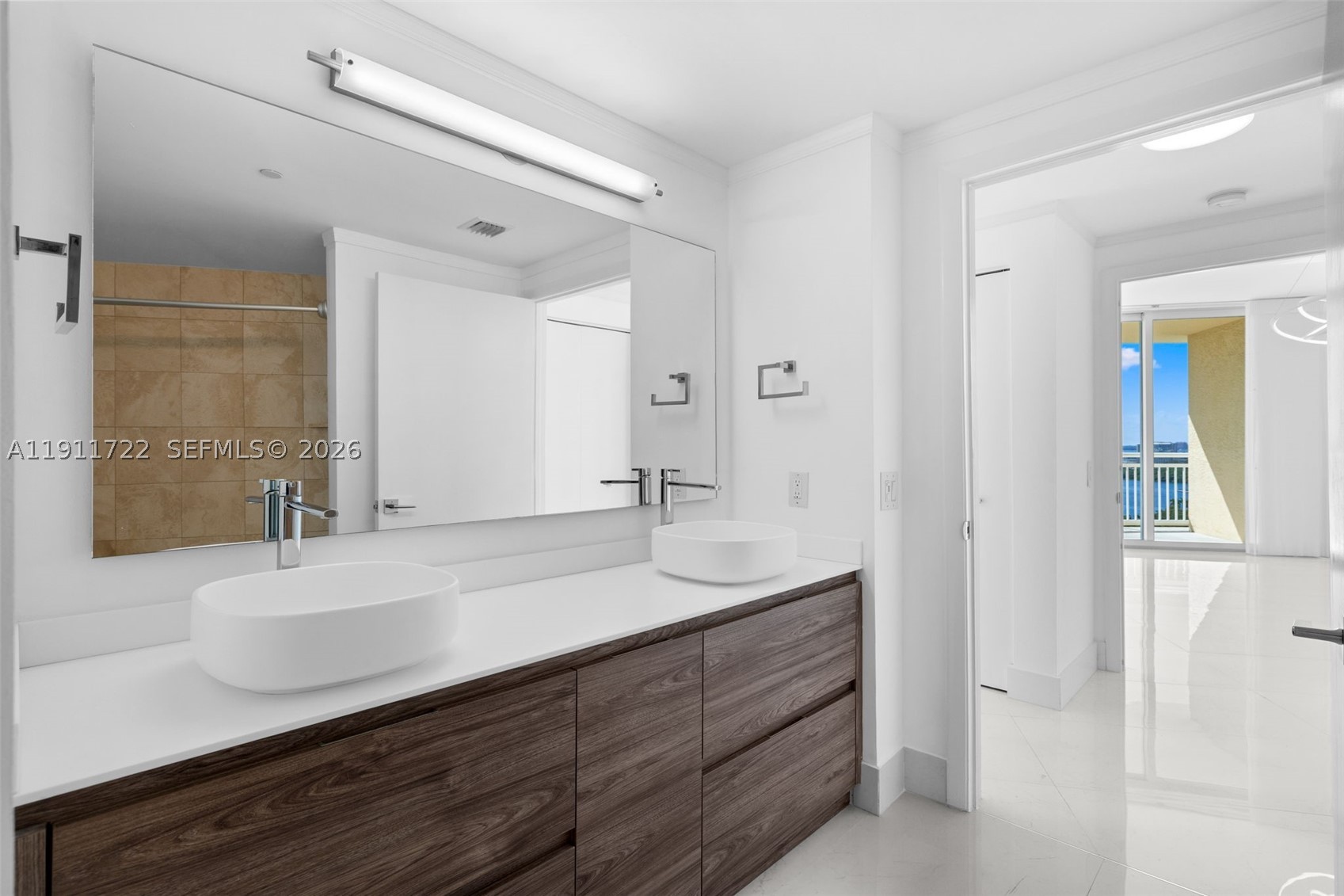 2475 Brickell Ave #1907, Miami FL 33129