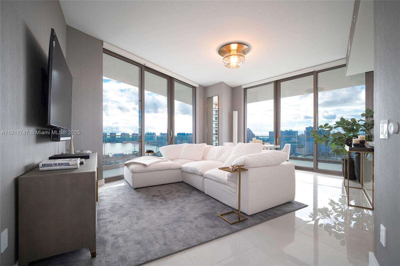 18975 Collins Ave #1705, Sunny Isles Beach FL 33160