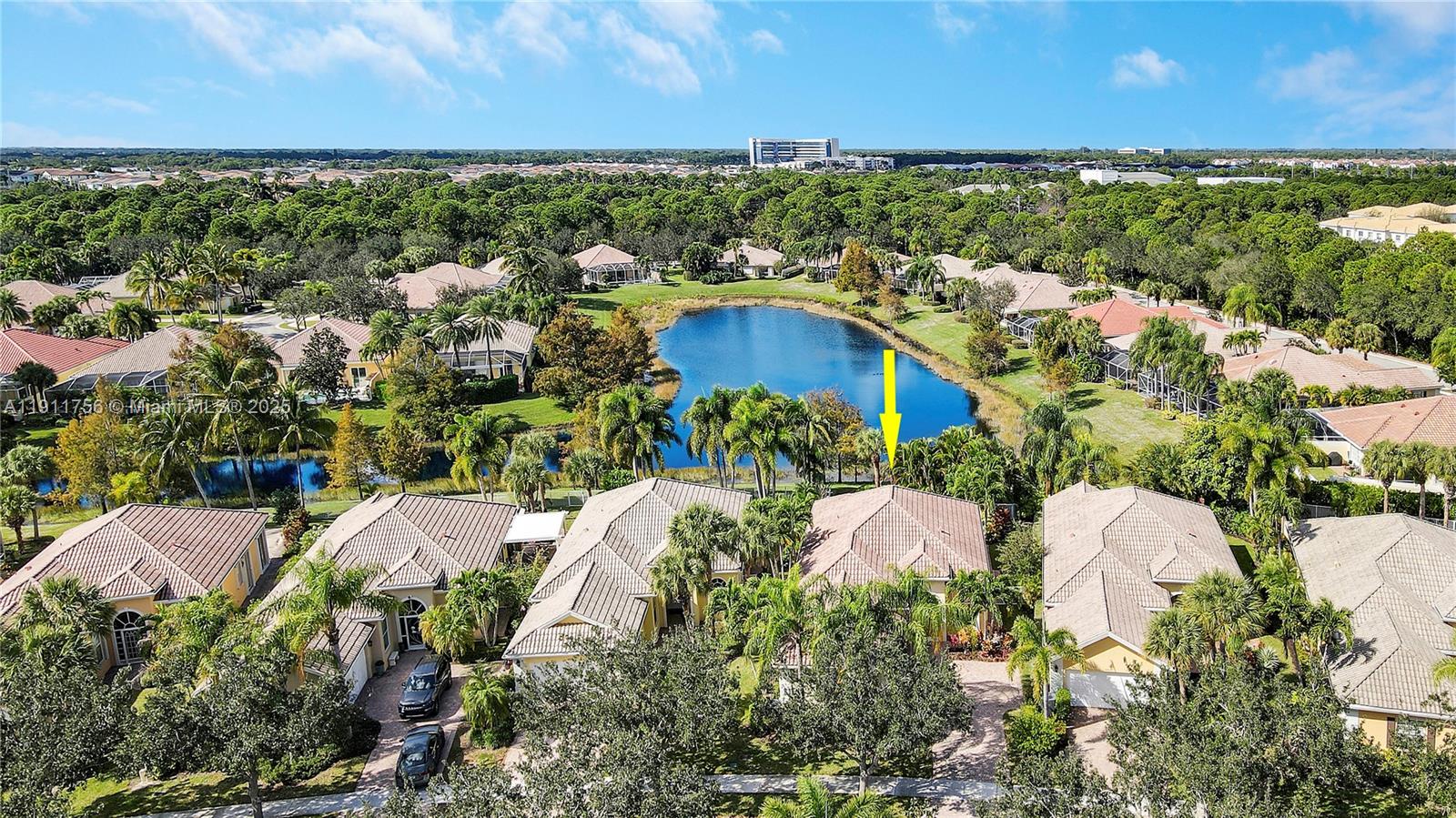 4909 Grassleaf Dr, Palm Beach Gardens FL 33418