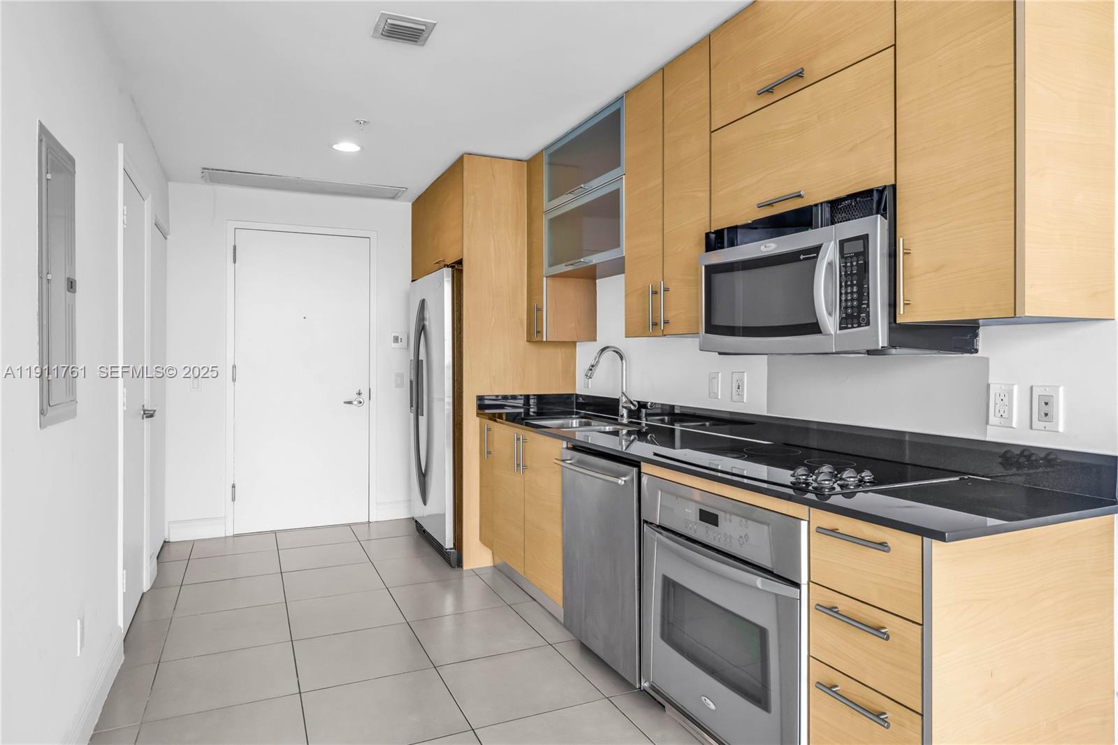 60 SW 13th St #2119, Miami FL 33130