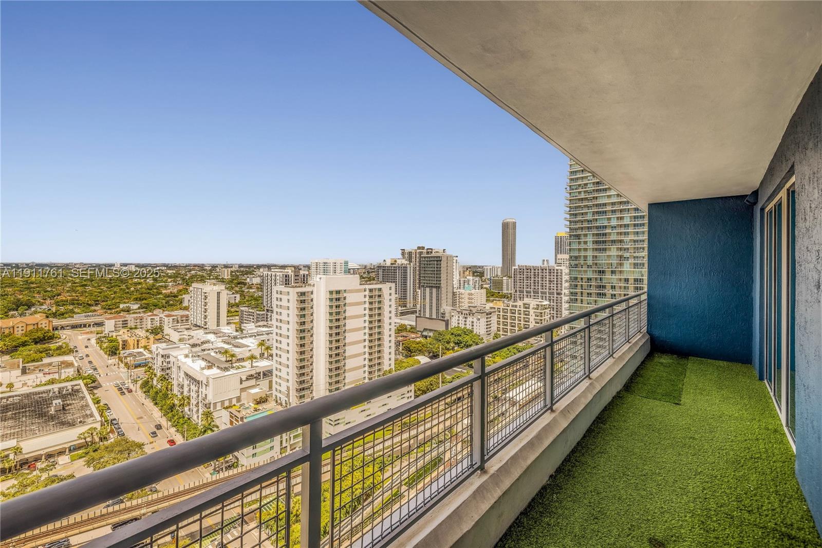 60 SW 13th St #2119, Miami FL 33130