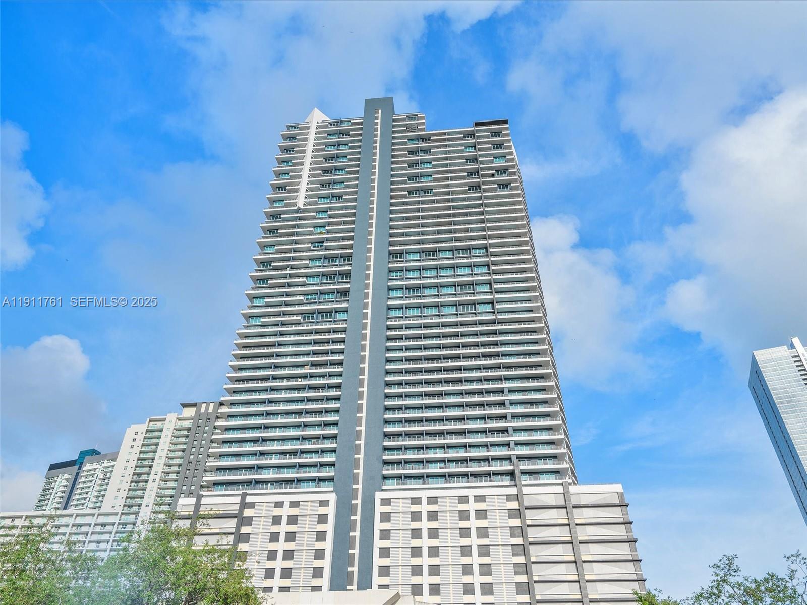 60 SW 13th St #2119, Miami FL 33130