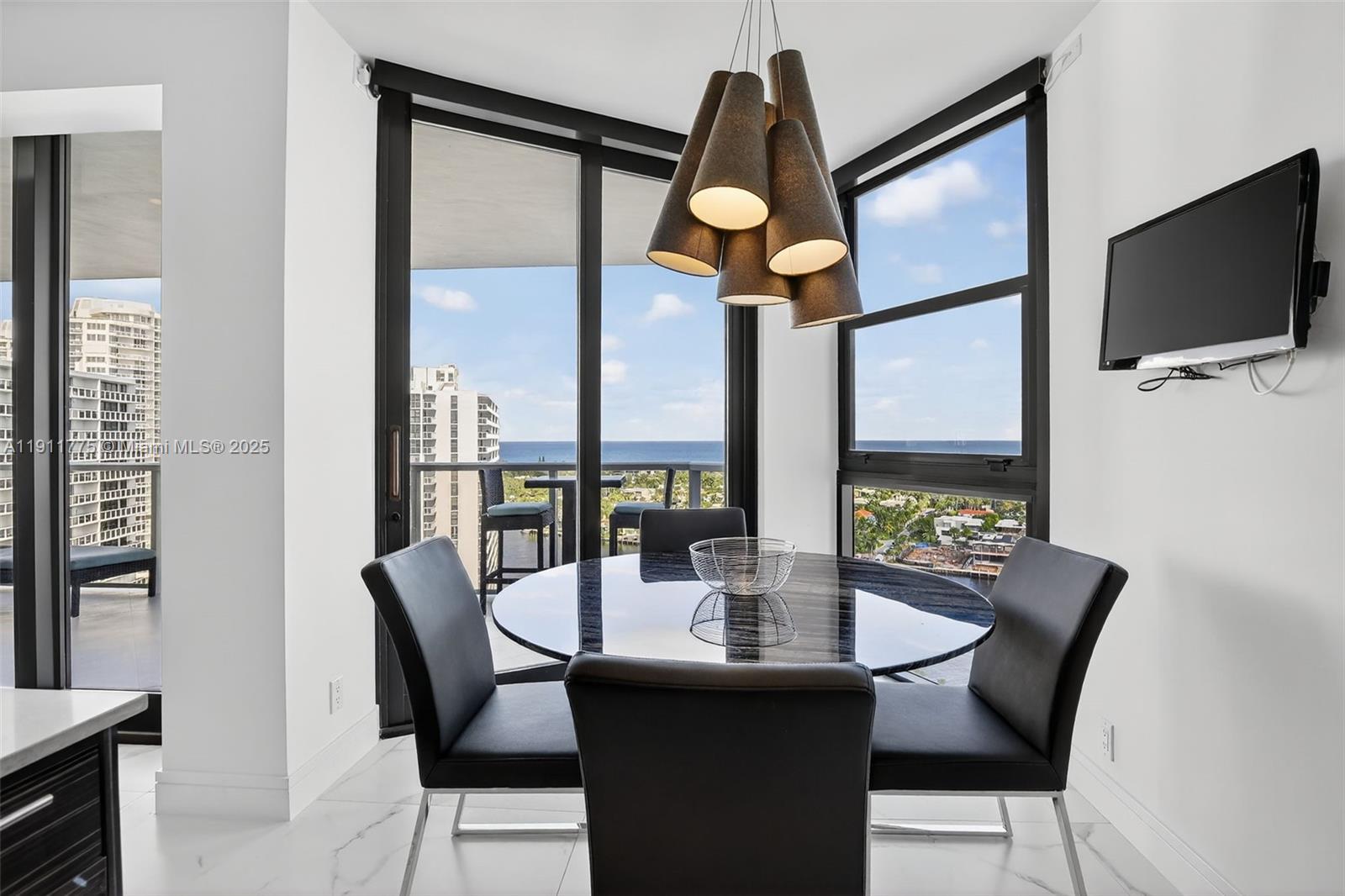 20281 E Country Club Dr #1704, Aventura FL 33180