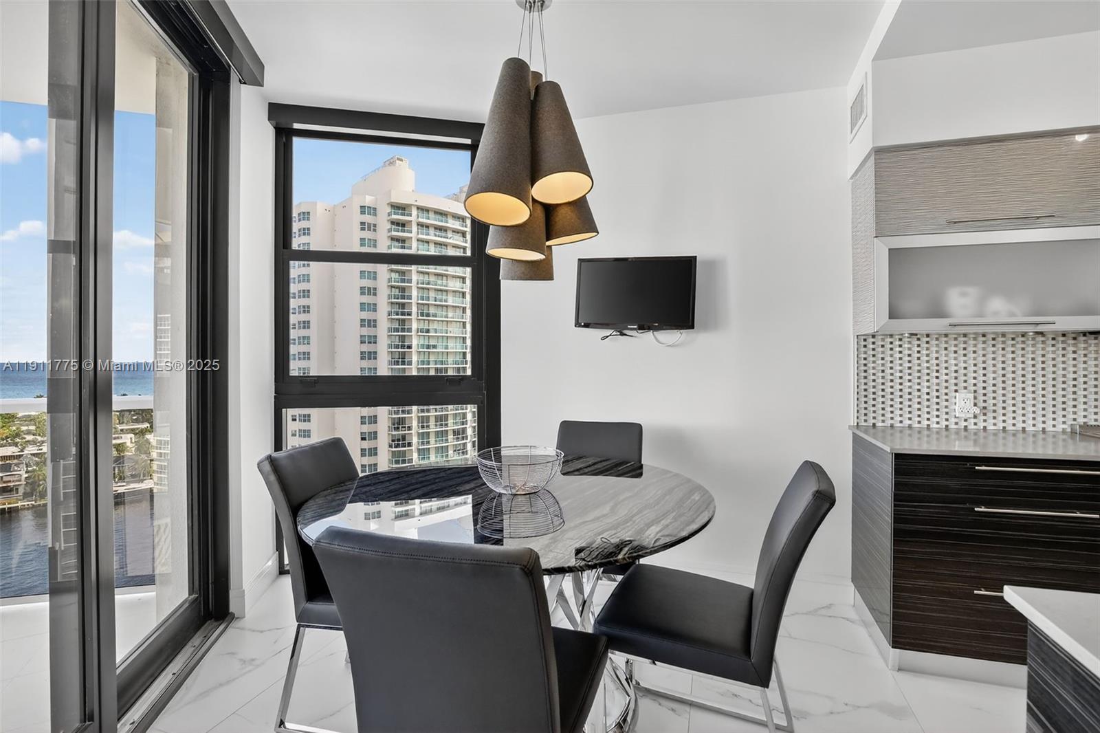 20281 E Country Club Dr #1704, Aventura FL 33180