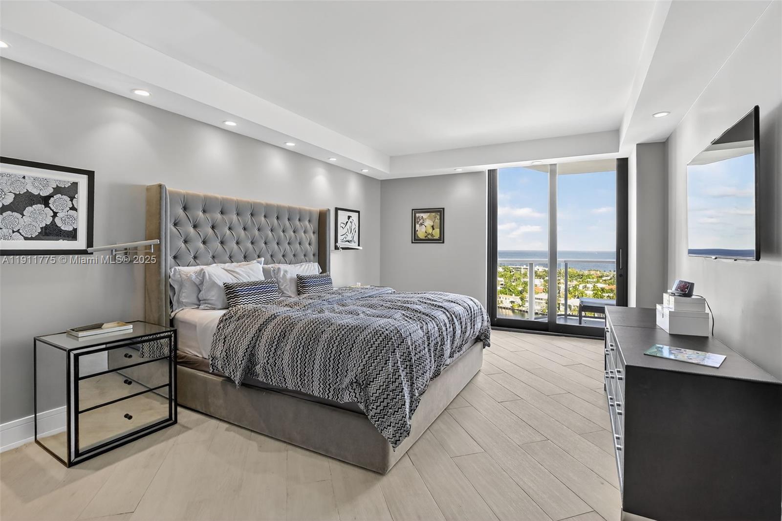 20281 E Country Club Dr #1704, Aventura FL 33180
