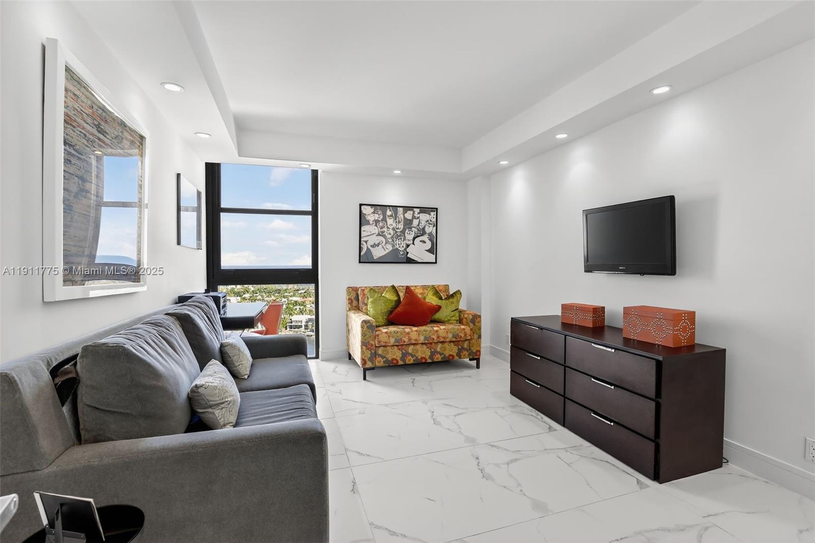 20281 E Country Club Dr #1704, Aventura FL 33180
