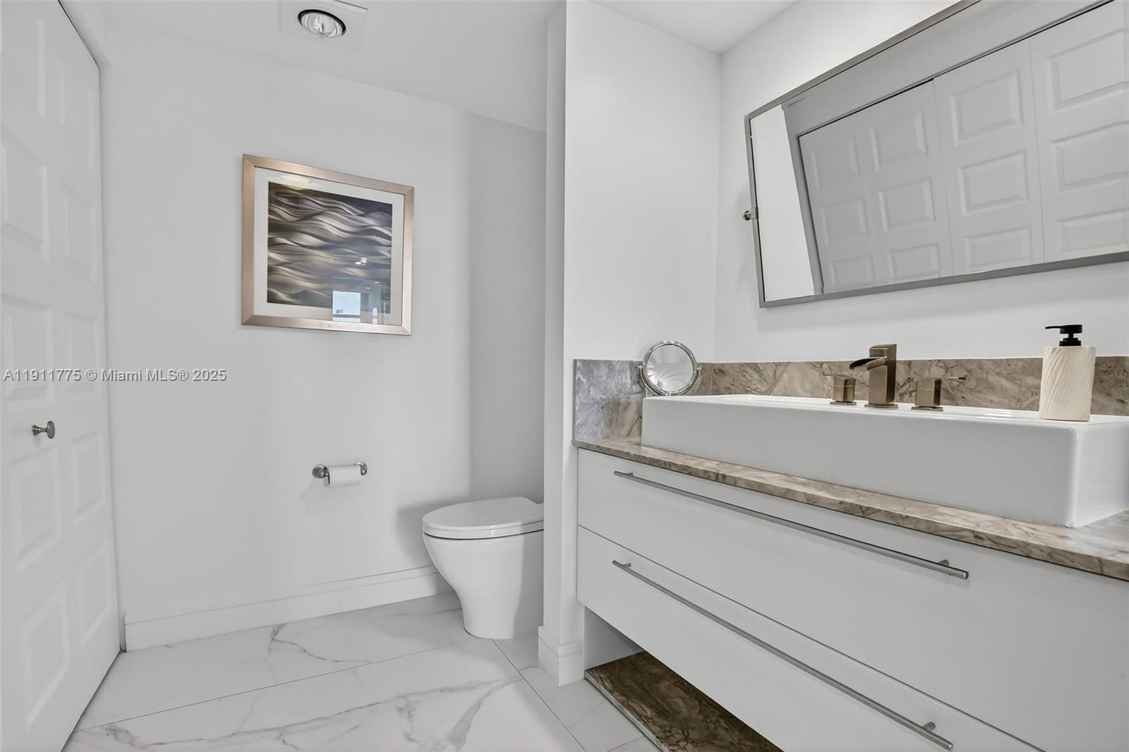 20281 E Country Club Dr #1704, Aventura FL 33180