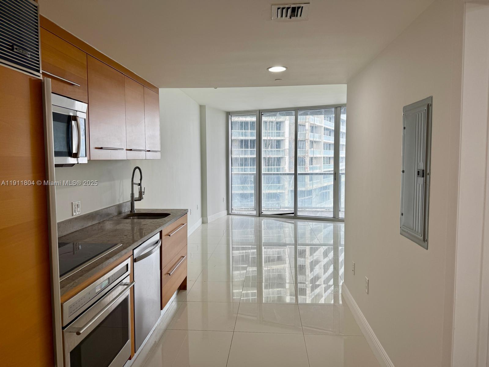 495 Brickell Ave #4408, Miami FL 33131