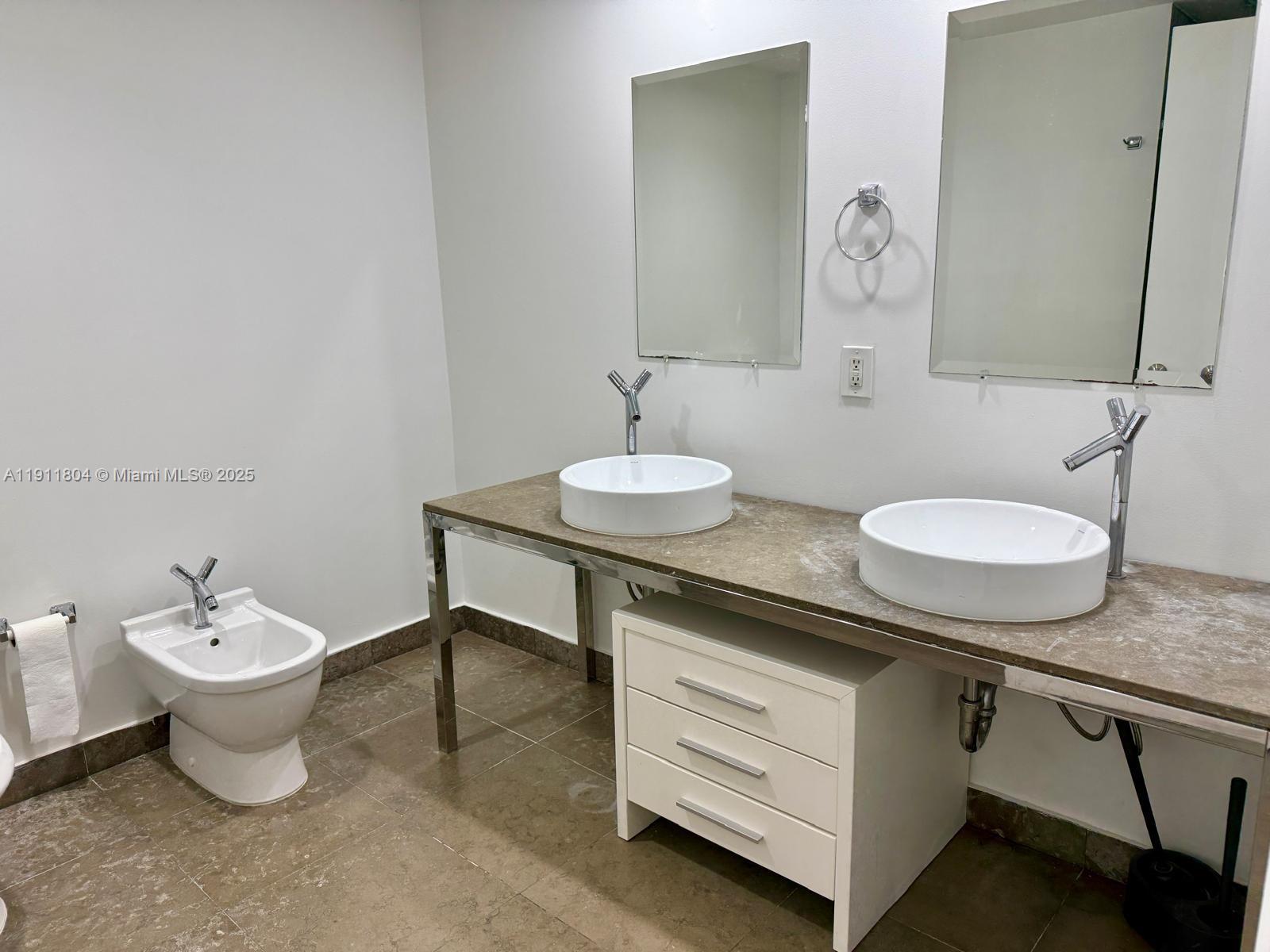 495 Brickell Ave #4408, Miami FL 33131