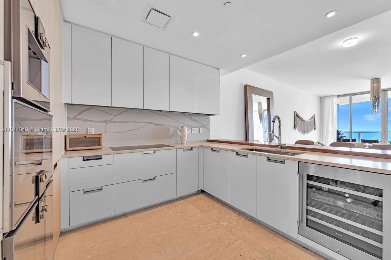 15701 Collins Ave #703, Sunny Isles Beach FL 33160