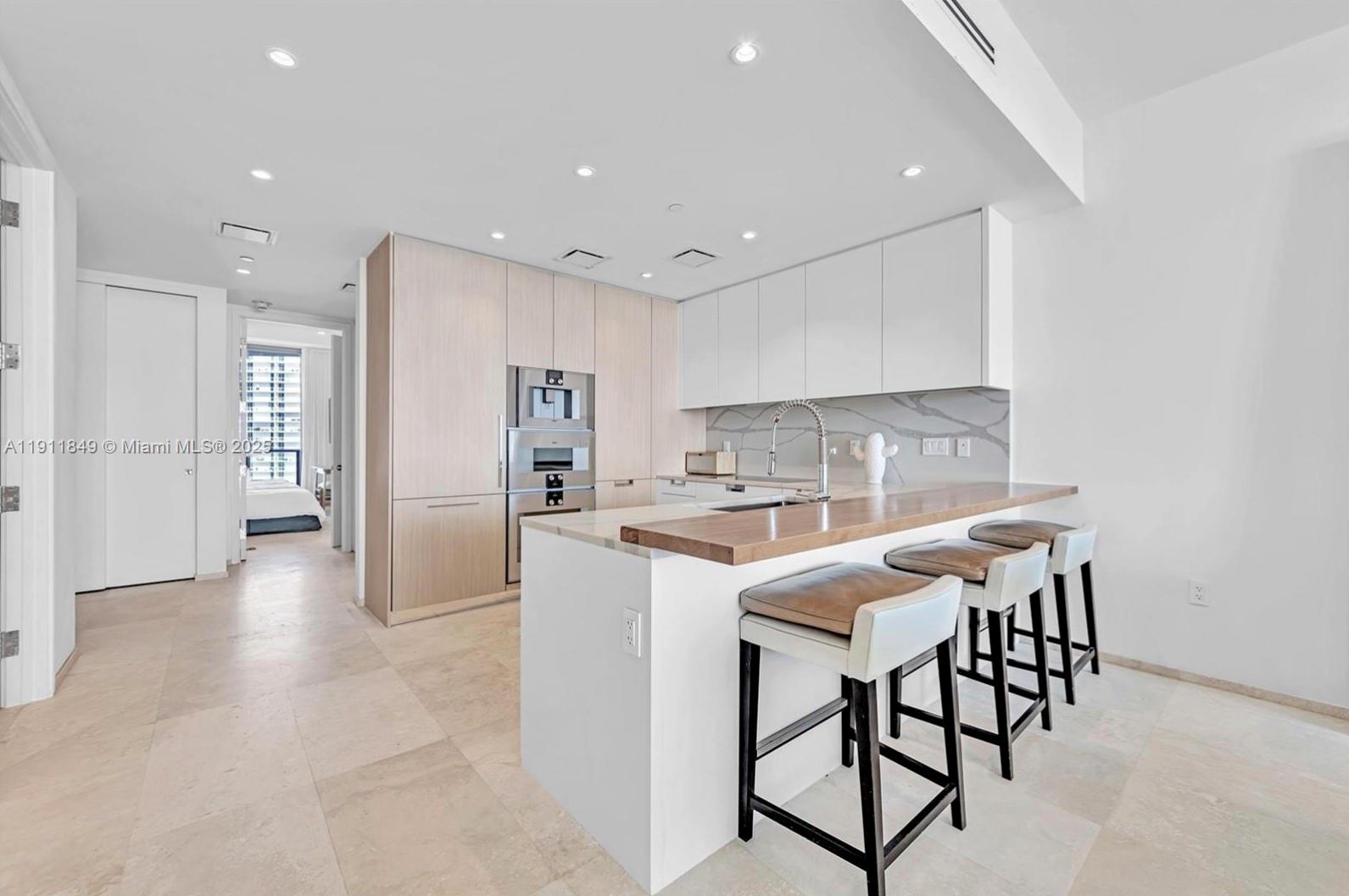 15701 Collins Ave #703, Sunny Isles Beach FL 33160