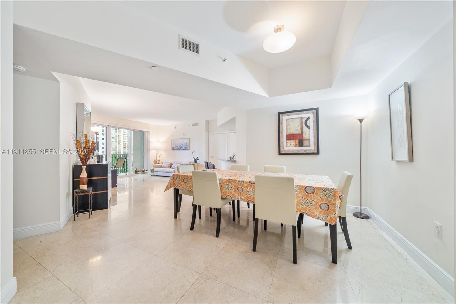 19900 E Country Club Dr #816, Aventura FL 33180