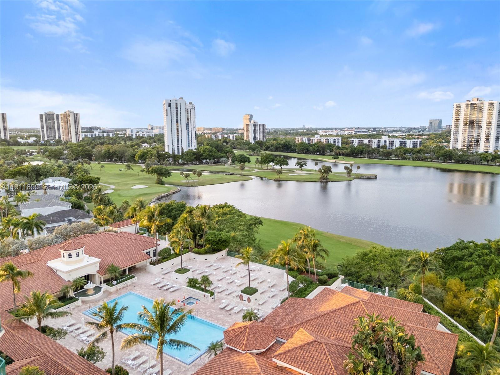 19900 E Country Club Dr #816, Aventura FL 33180