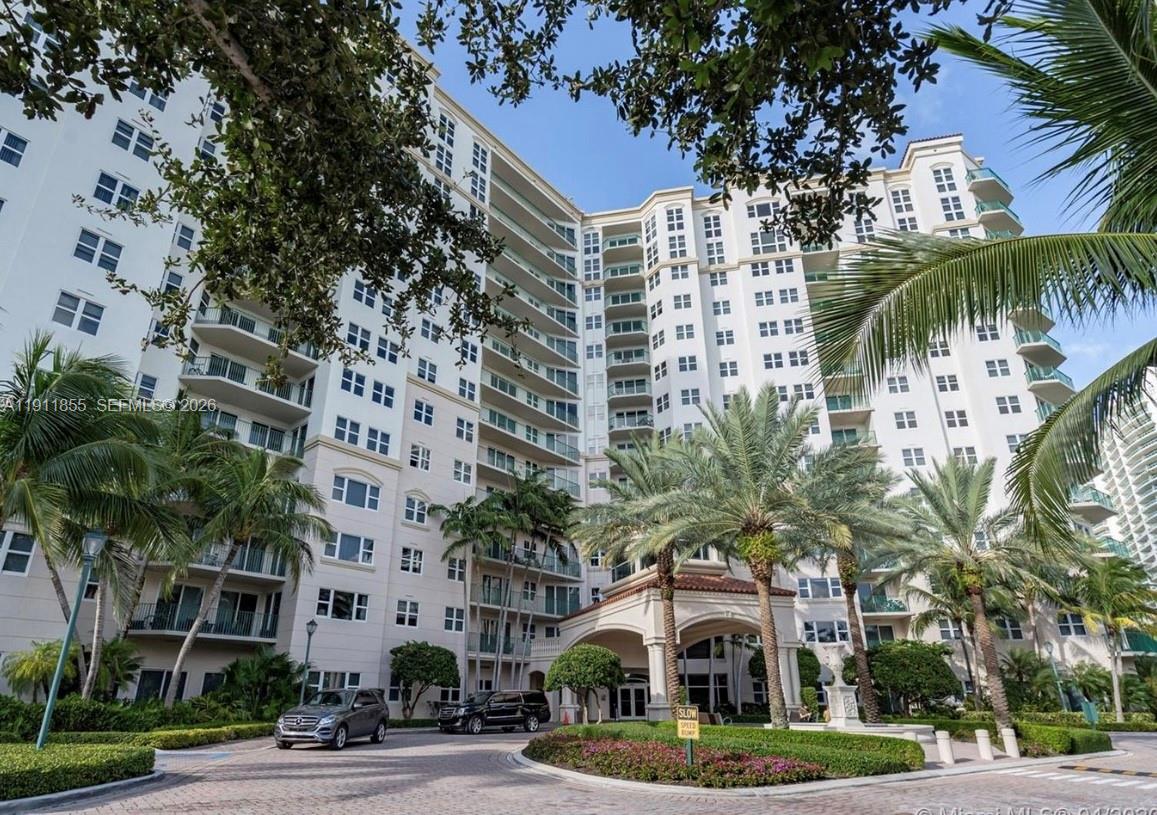 19900 E Country Club Dr #816, Aventura FL 33180