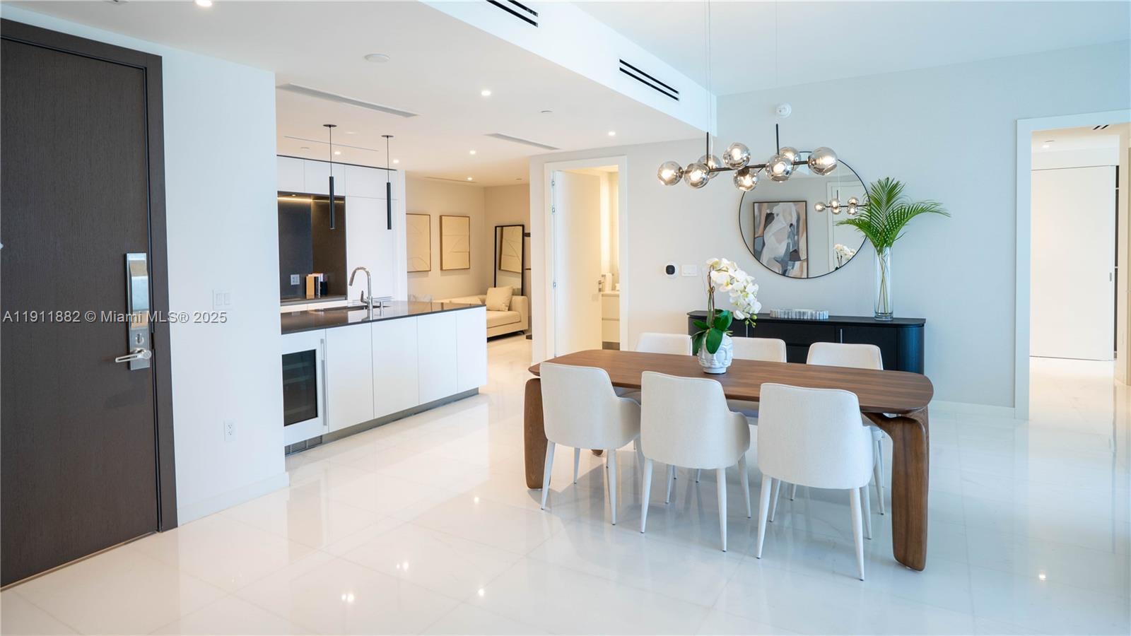 300 Biscayne Boulevard Way #503C, Miami FL 33131