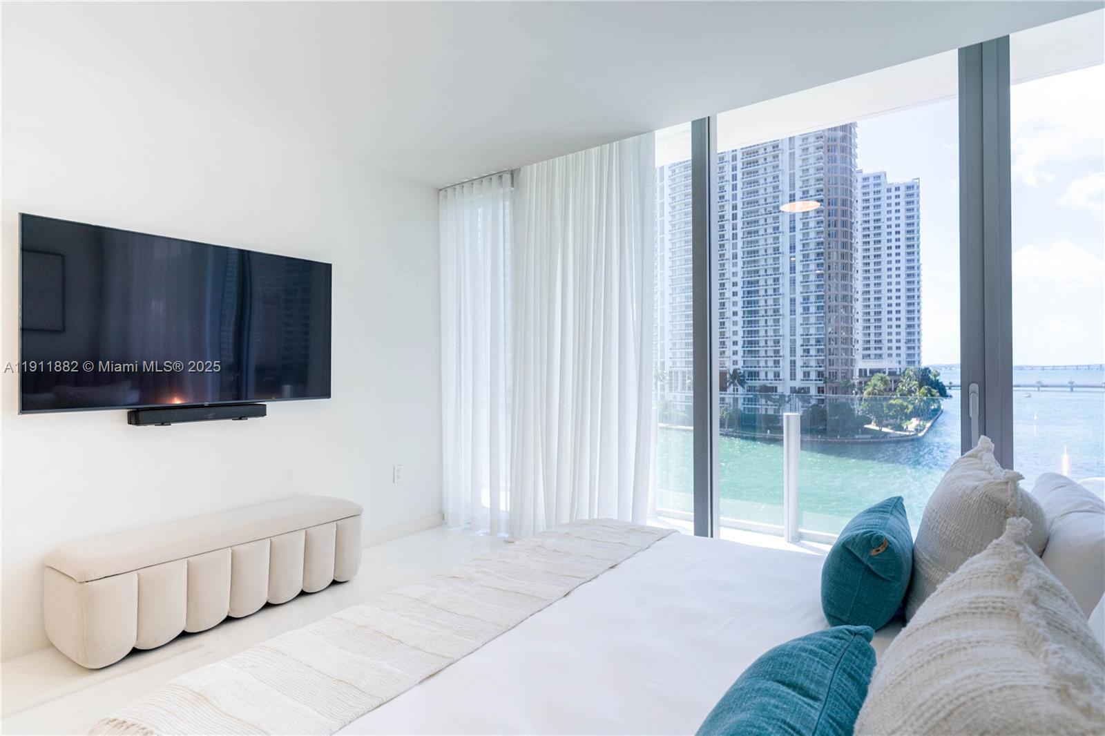 300 Biscayne Boulevard Way #503C, Miami FL 33131