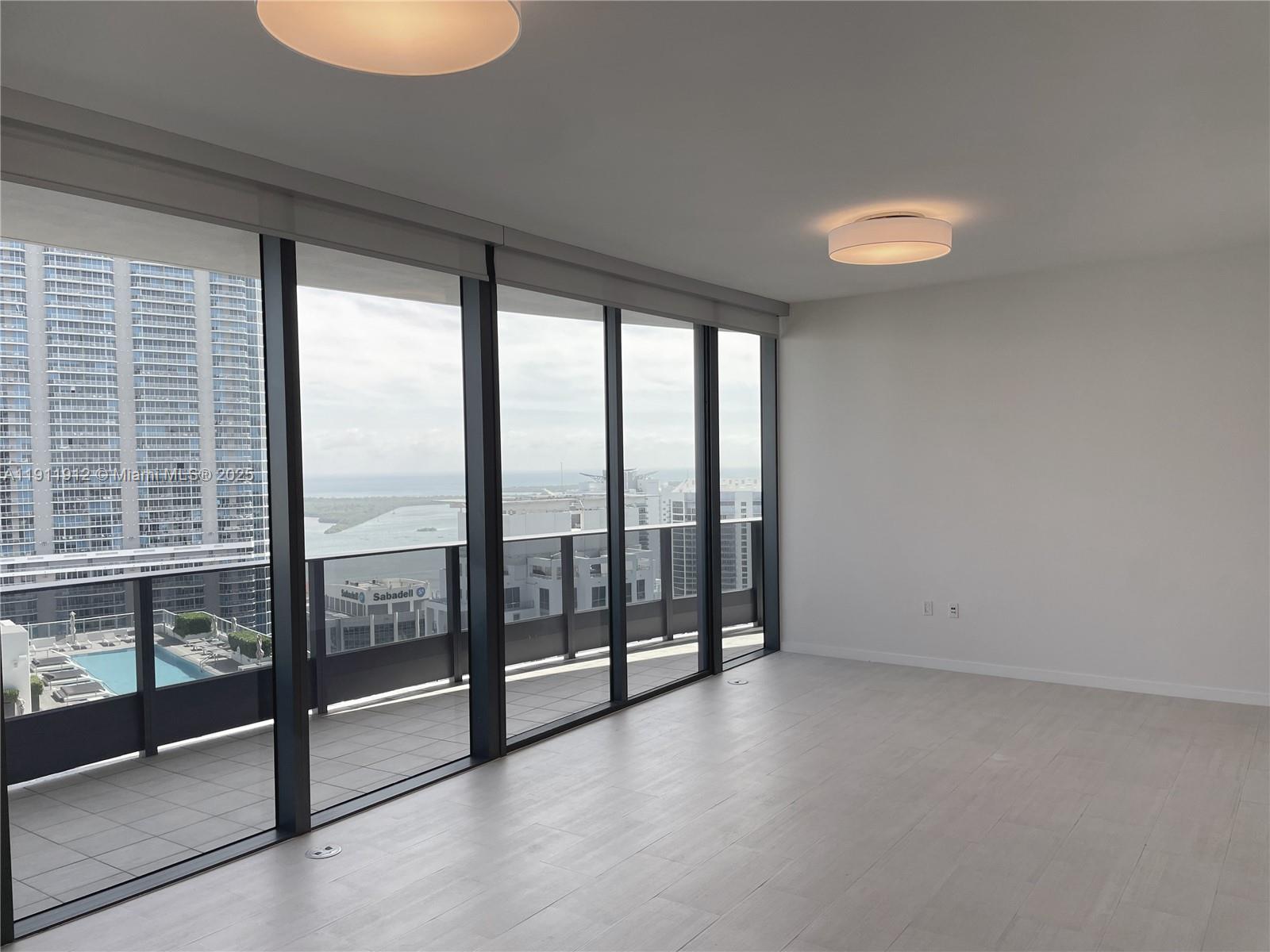1000 Brickell Plz #PH5405, Miami FL 33131