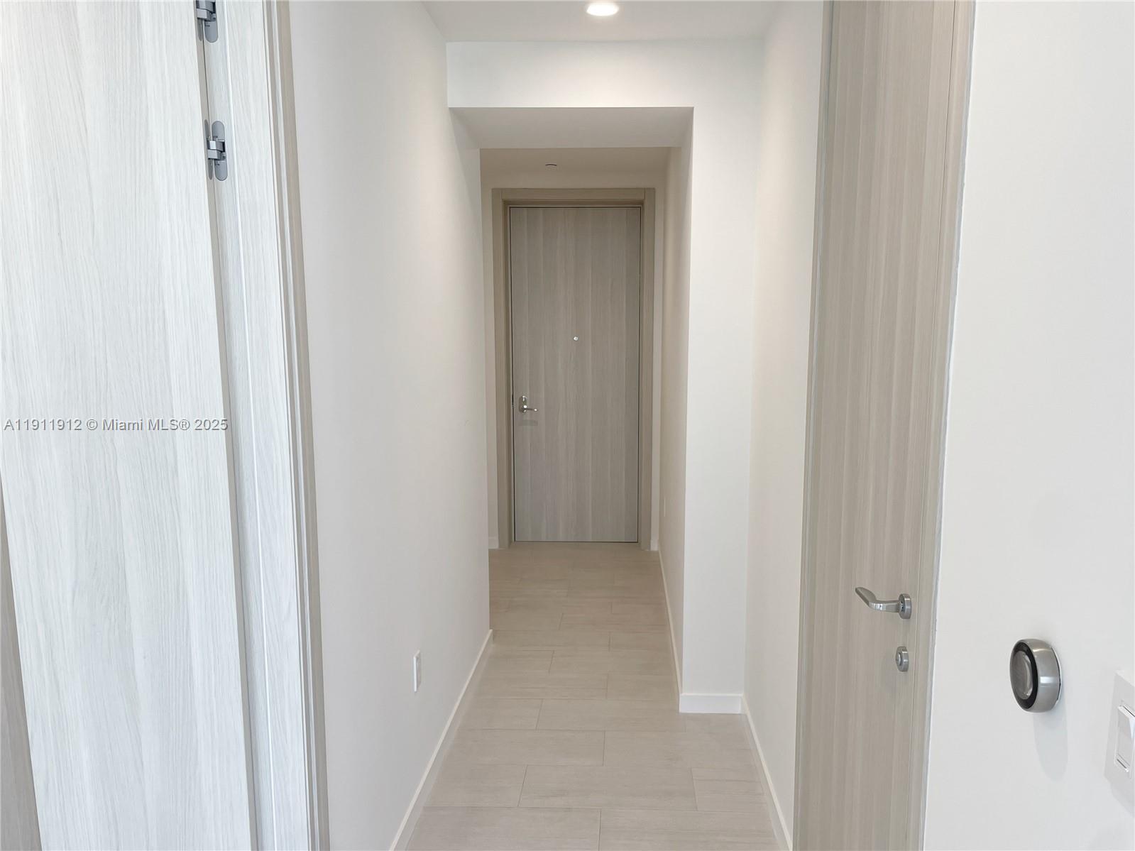 1000 Brickell Plz #PH5405, Miami FL 33131