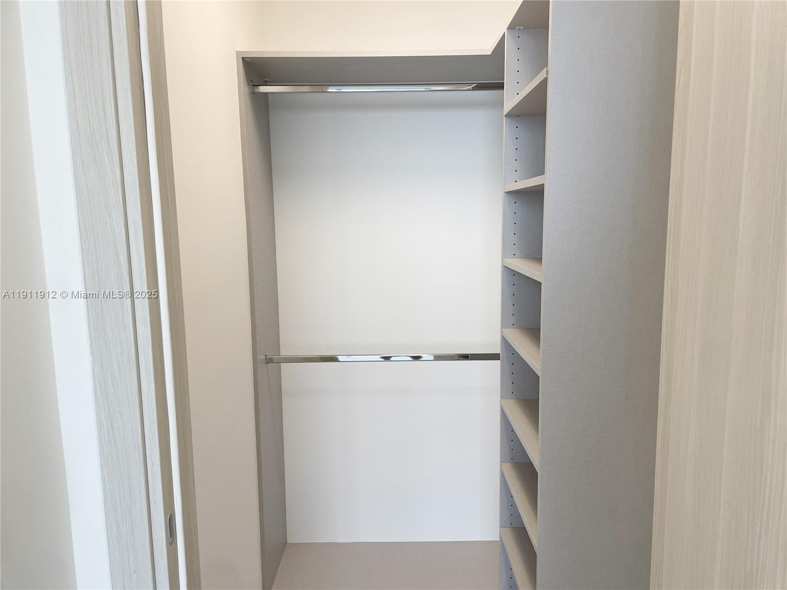 1000 Brickell Plz #PH5405, Miami FL 33131