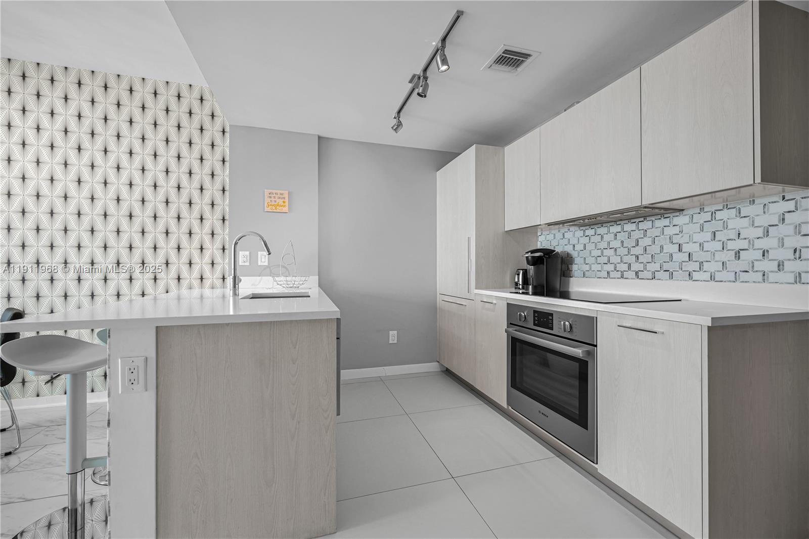 501 NE 31st St #1504, Miami FL 33137
