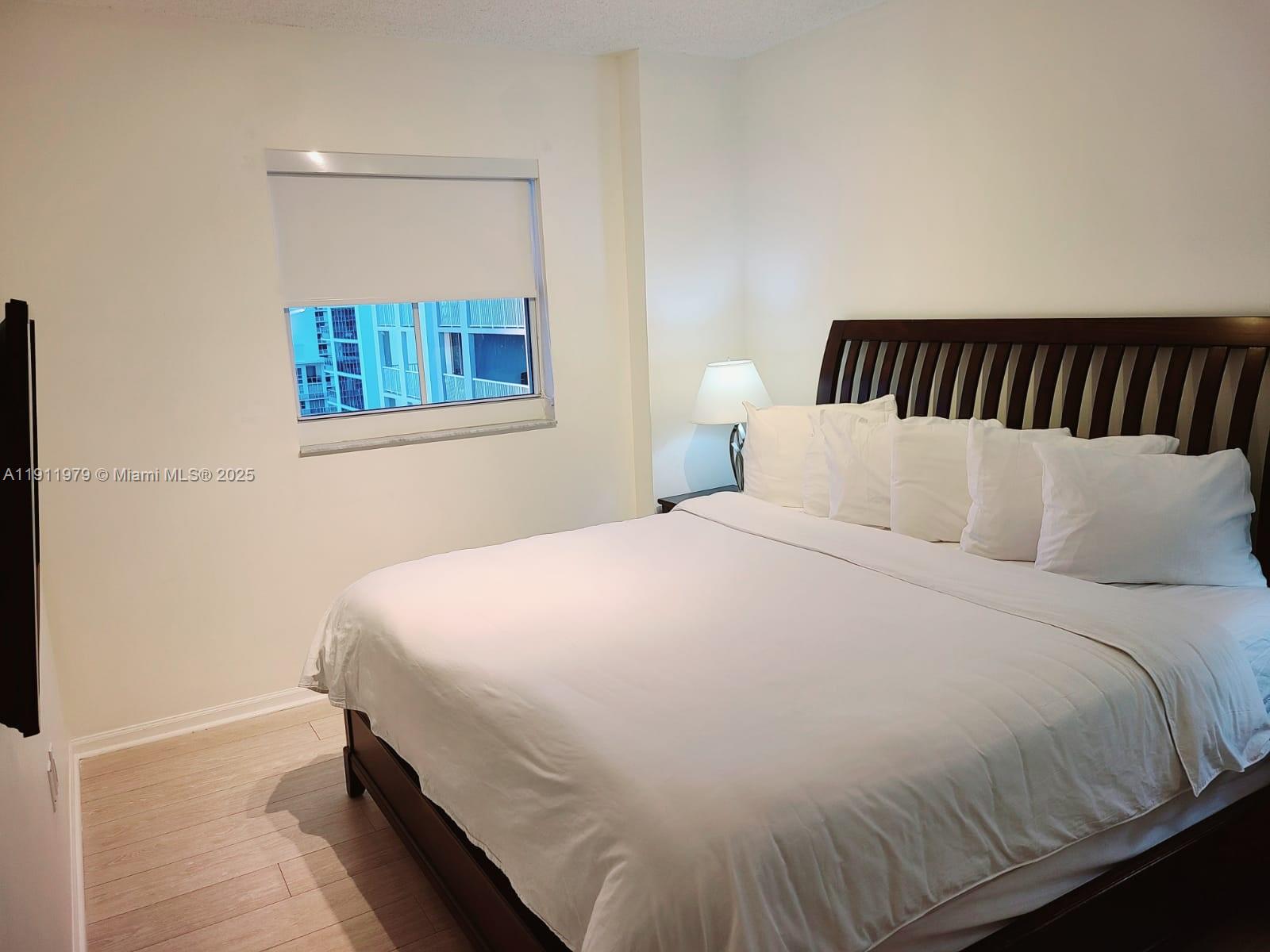 185 SE 14th Ter #2911, Miami FL 33131