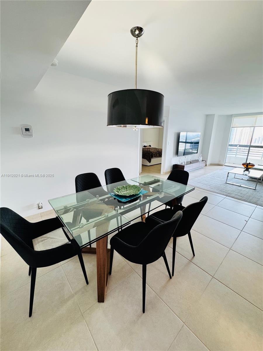 3530 Mystic Pointe Dr #3111, Aventura FL 33180