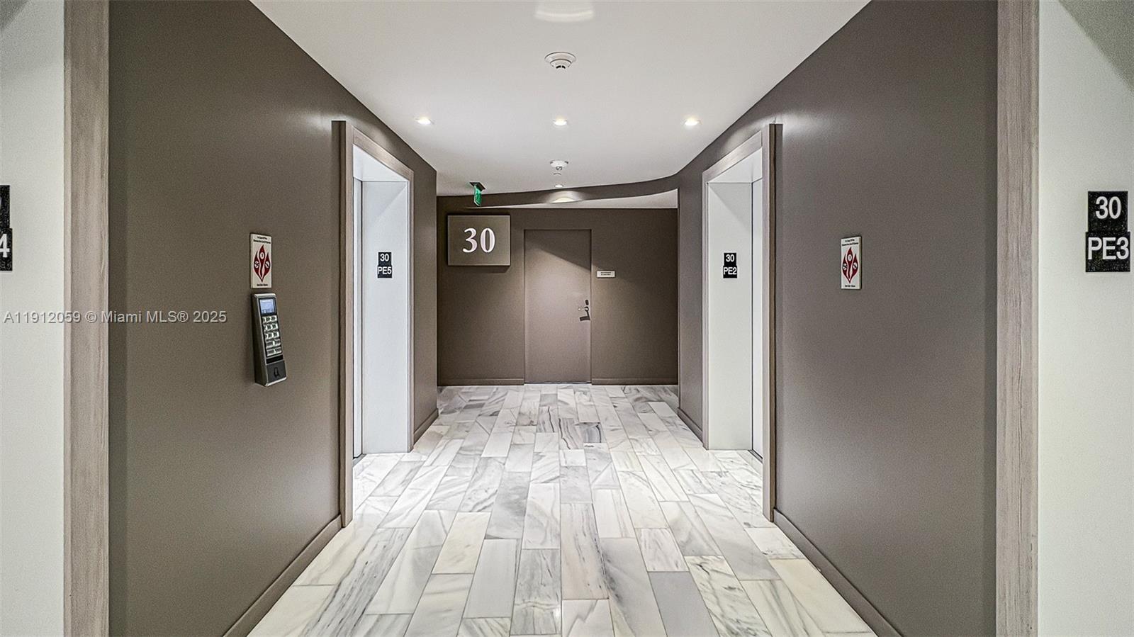 1000 Brickell Plz #3002, Miami FL 33131
