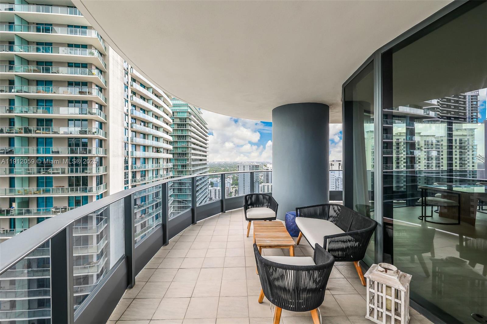1000 Brickell Plz #3002, Miami FL 33131