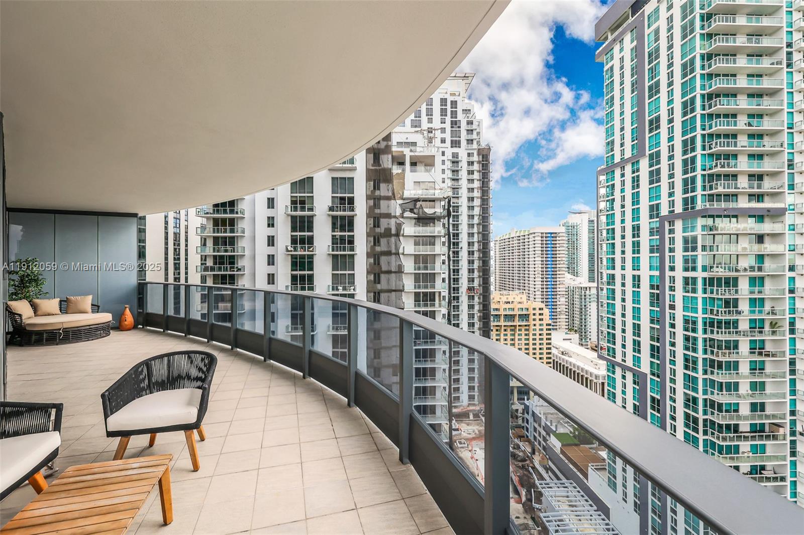 1000 Brickell Plz #3002, Miami FL 33131