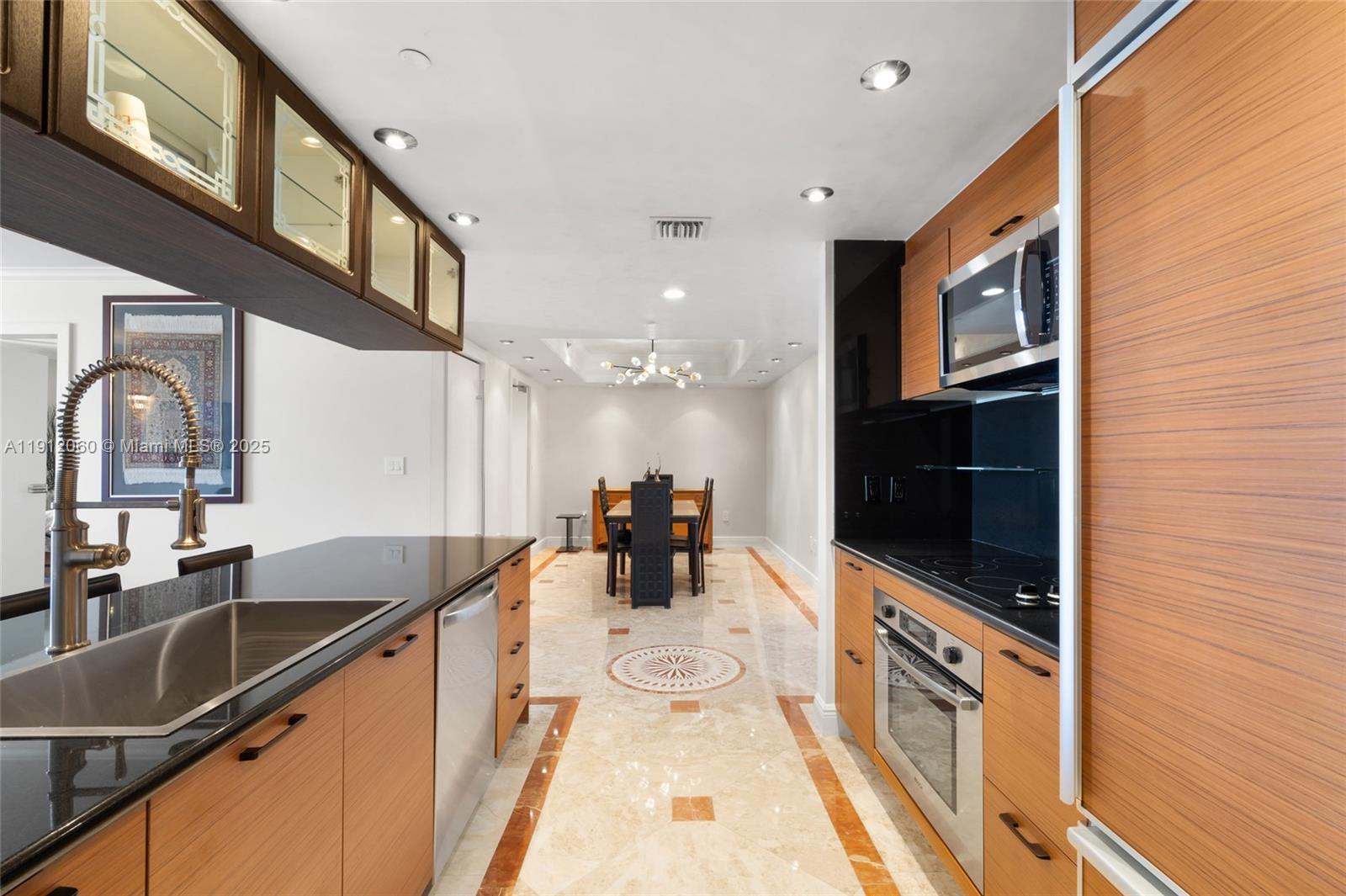 50 Biscayne Blvd #4808, Miami FL 33132