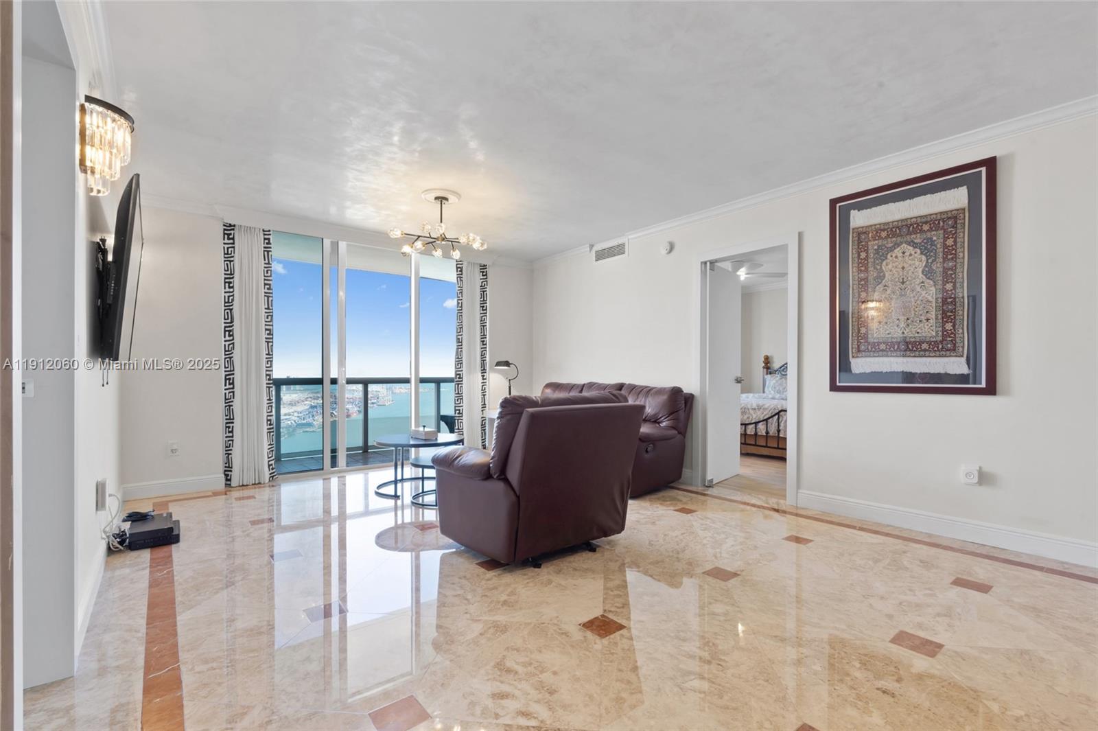 50 Biscayne Blvd #4808, Miami FL 33132