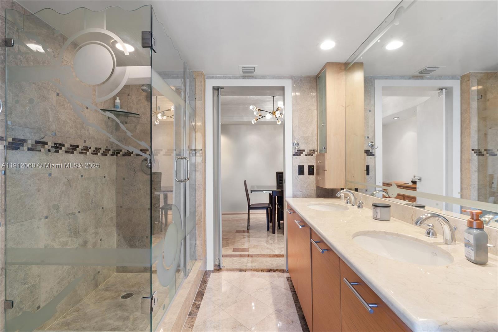 50 Biscayne Blvd #4808, Miami FL 33132