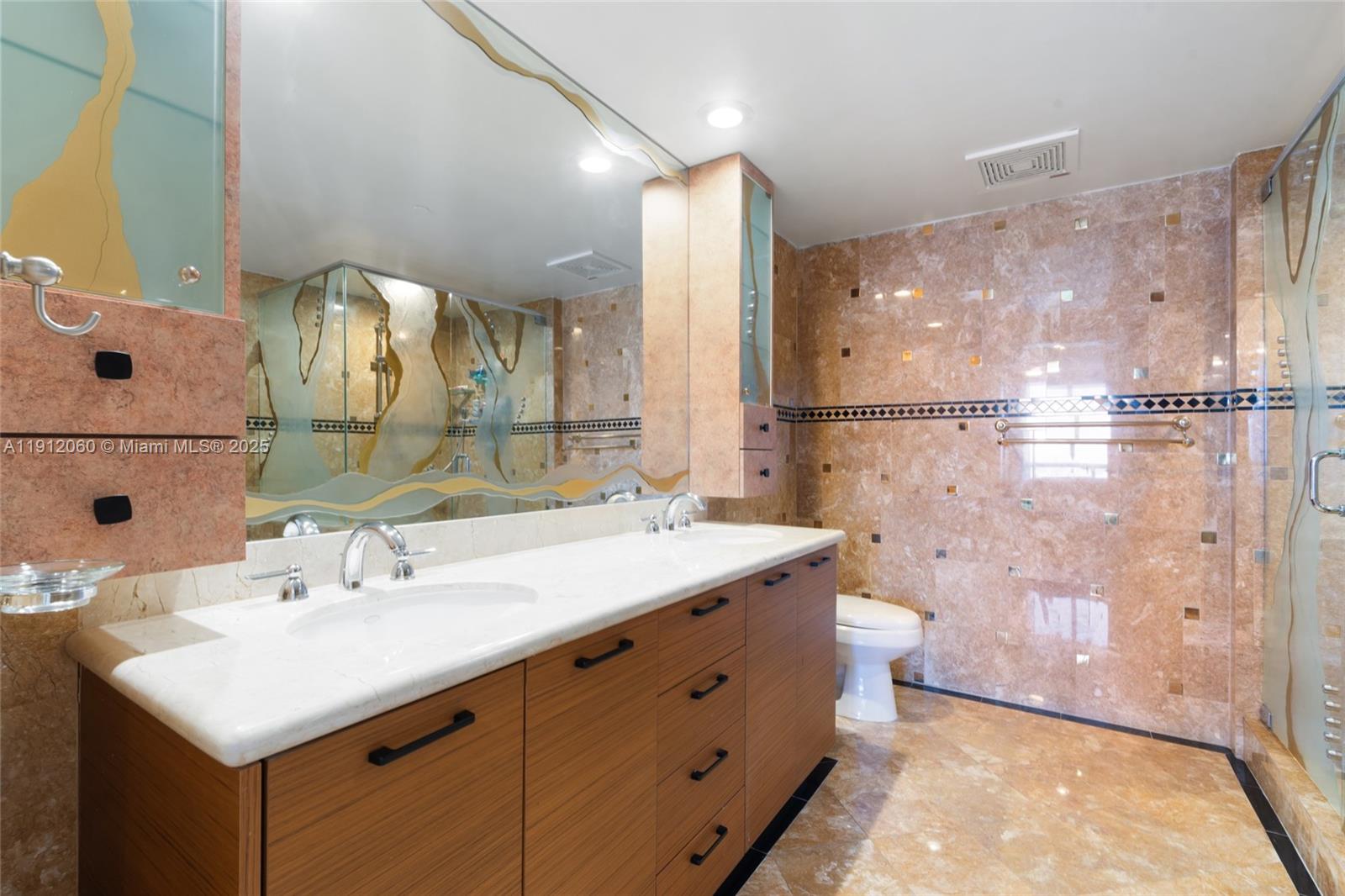 50 Biscayne Blvd #4808, Miami FL 33132