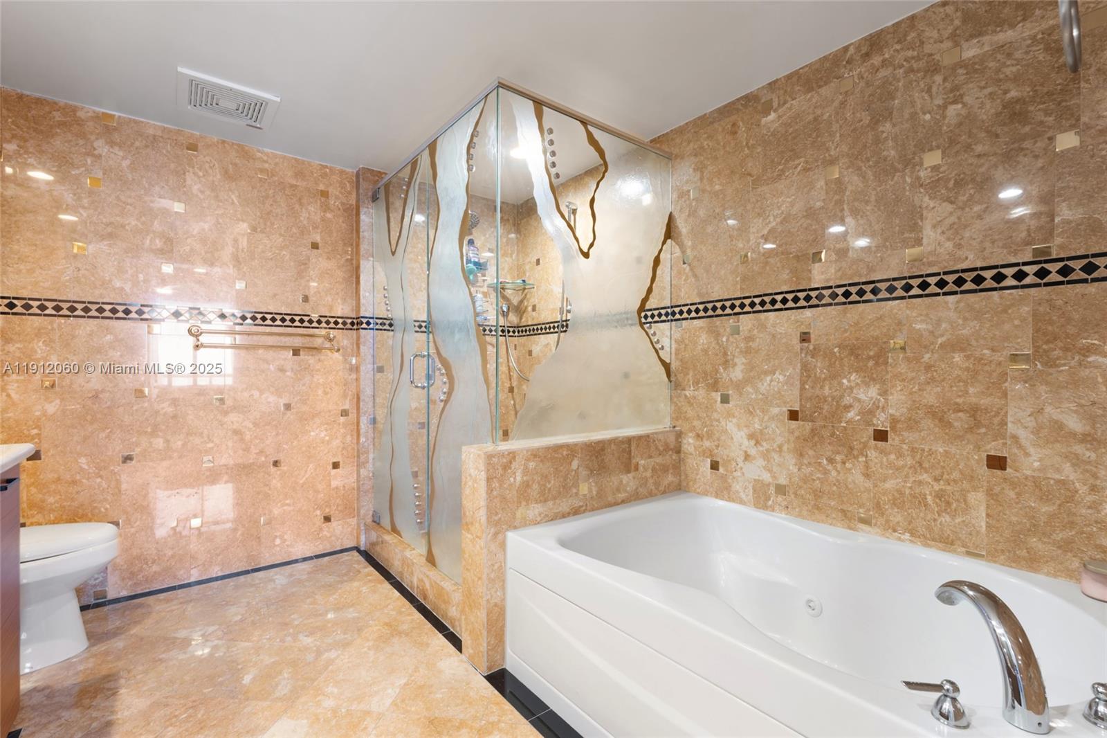 50 Biscayne Blvd #4808, Miami FL 33132