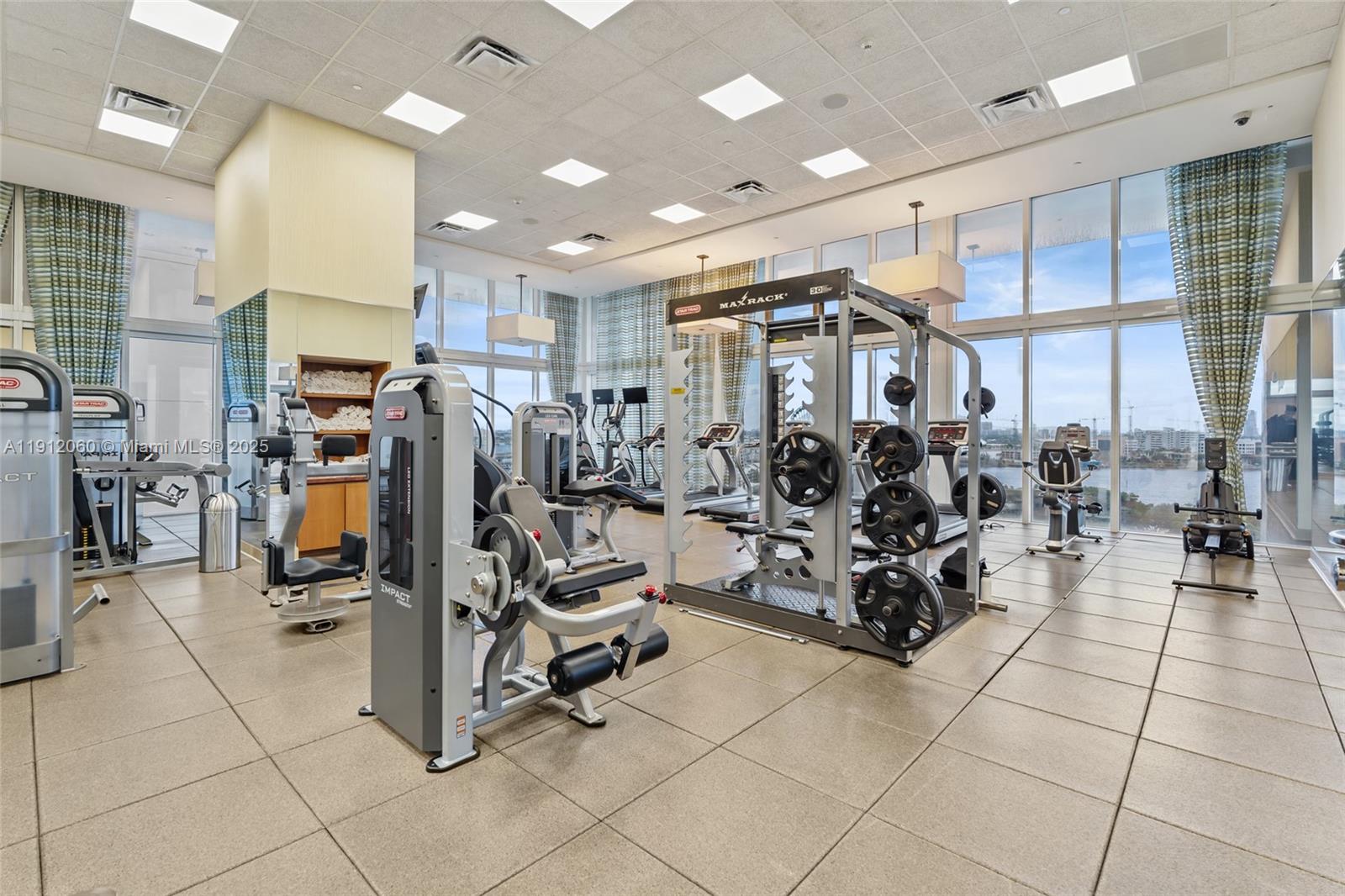 50 Biscayne Blvd #4808, Miami FL 33132
