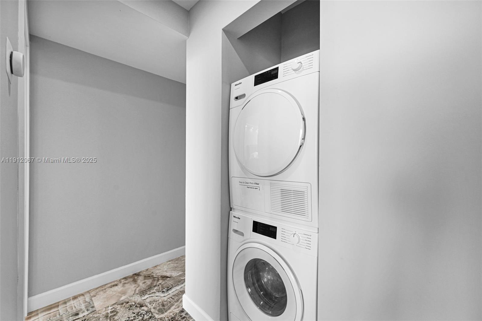 1000 West Ave #915, Miami Beach FL 33139