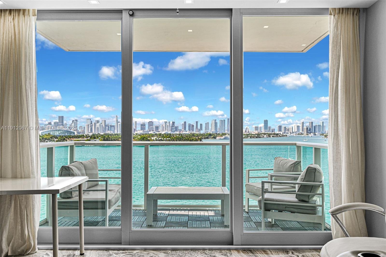 1000 West Ave #915, Miami Beach FL 33139