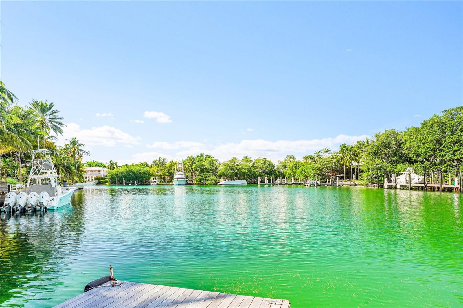 550 Harbor Dr, Key Biscayne FL 33149