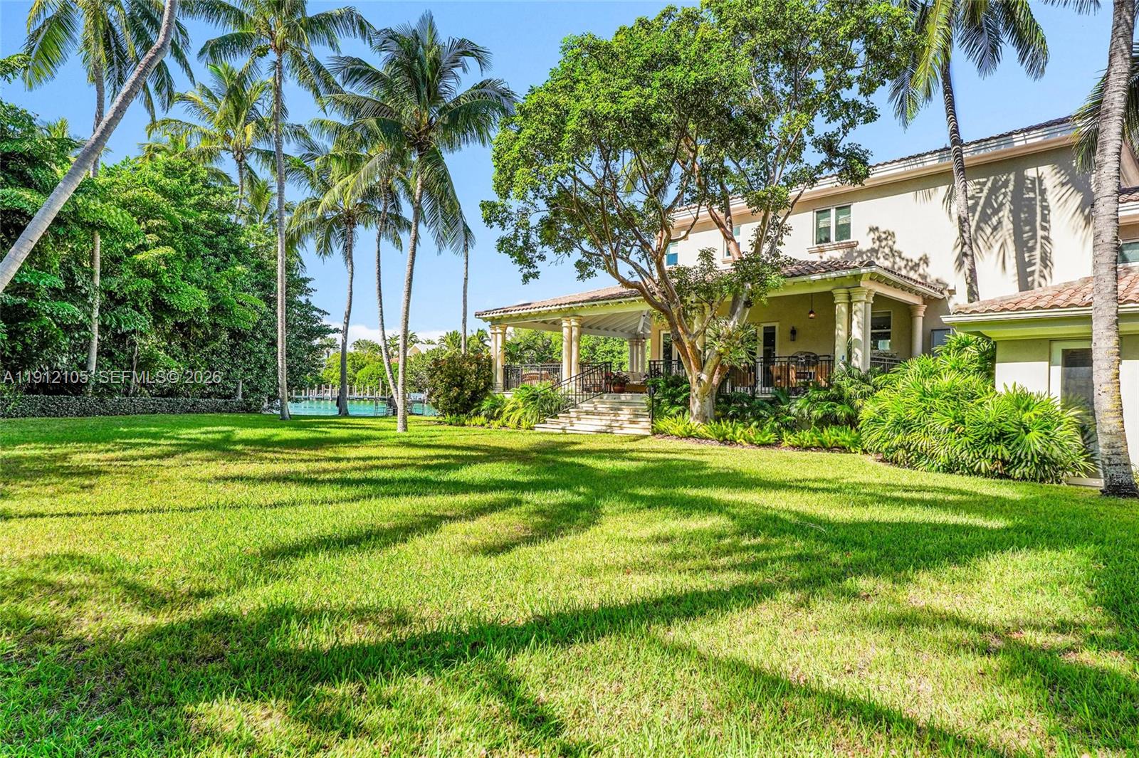 550 Harbor Dr, Key Biscayne FL 33149