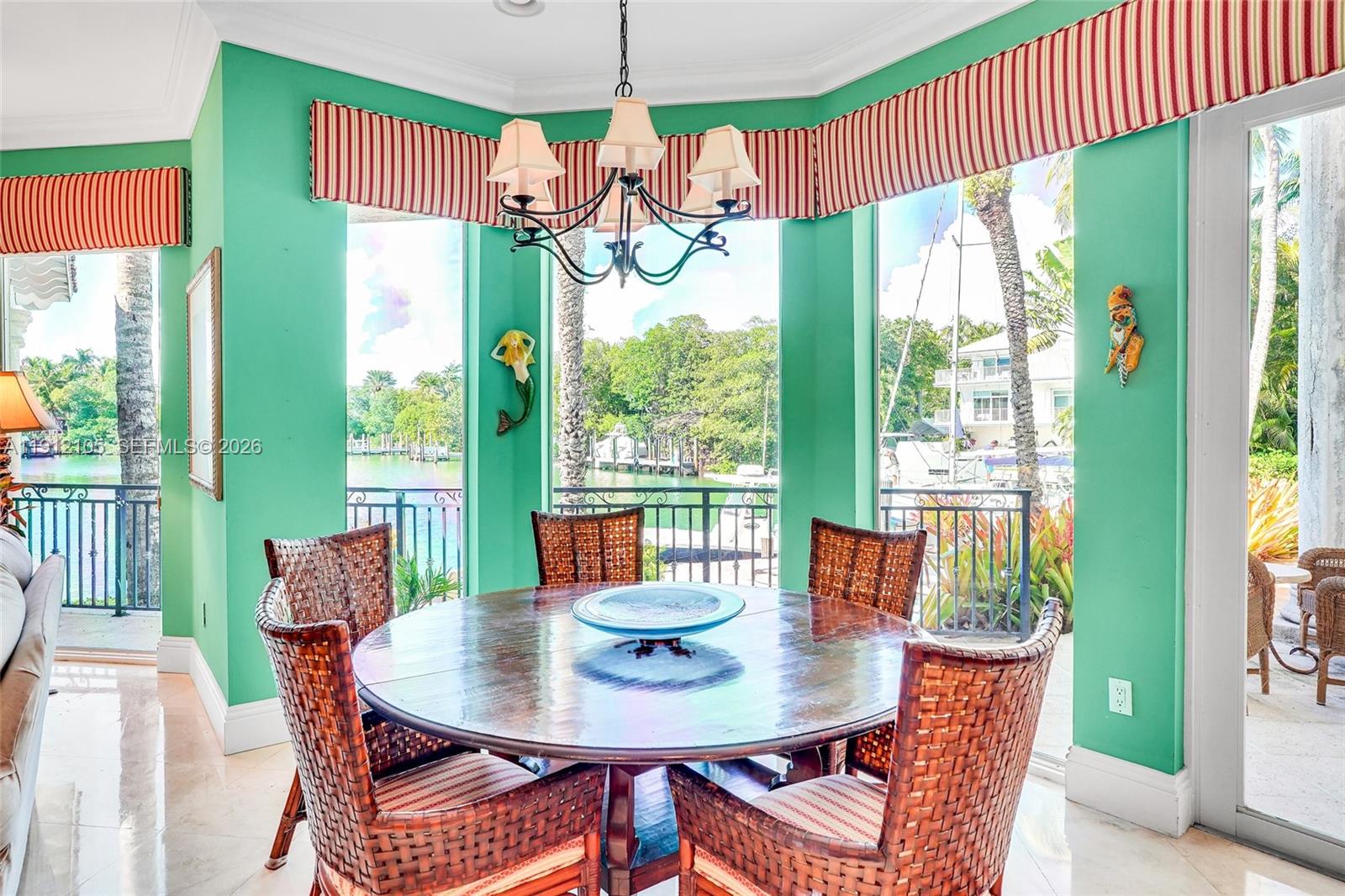 550 Harbor Dr, Key Biscayne FL 33149
