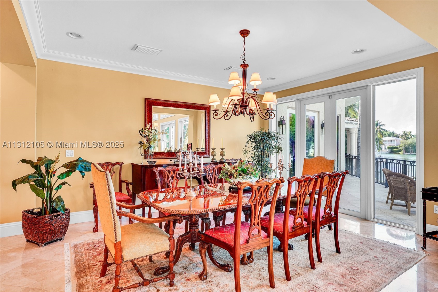 550 Harbor Dr, Key Biscayne FL 33149