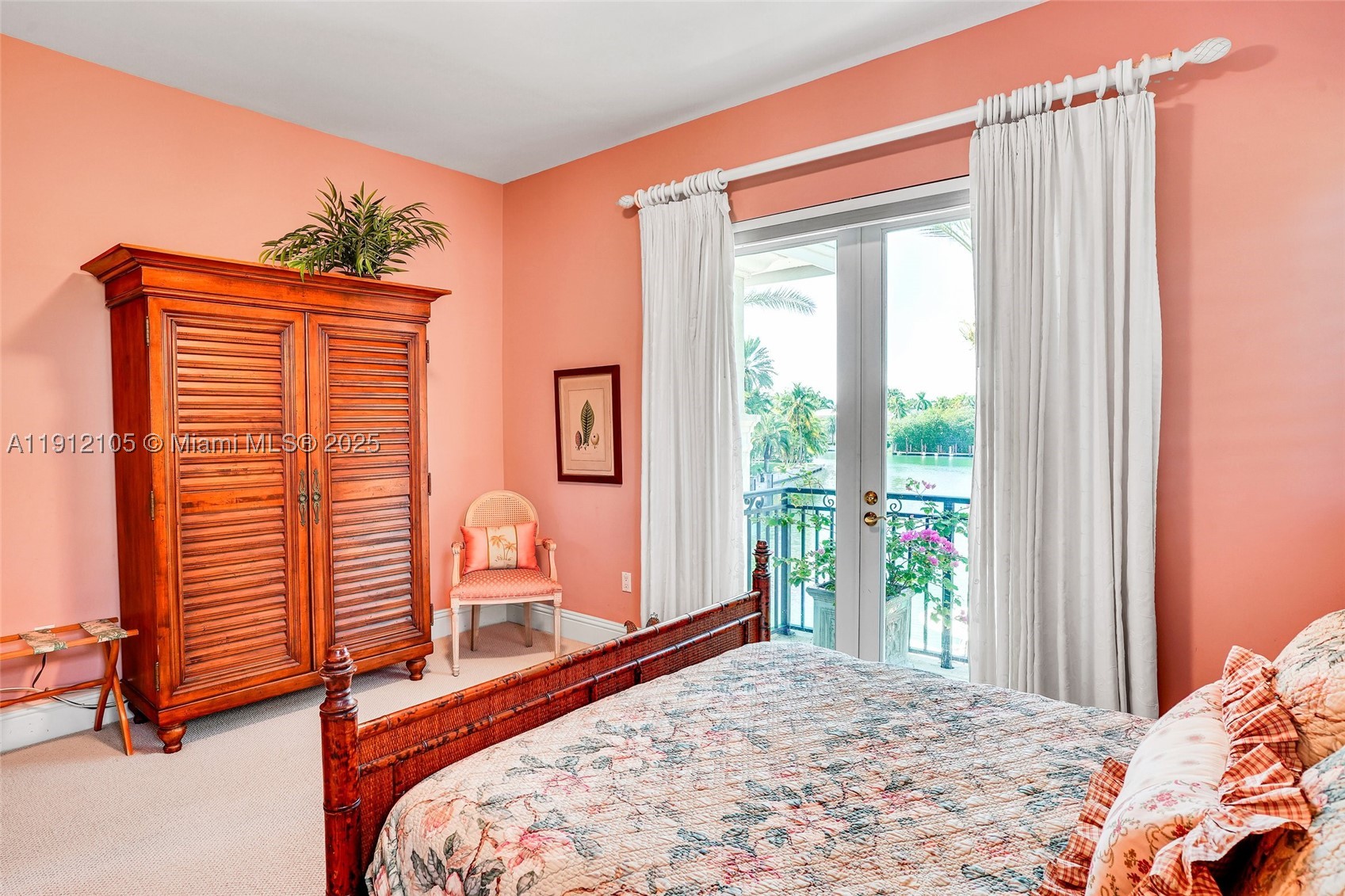 550 Harbor Dr, Key Biscayne FL 33149