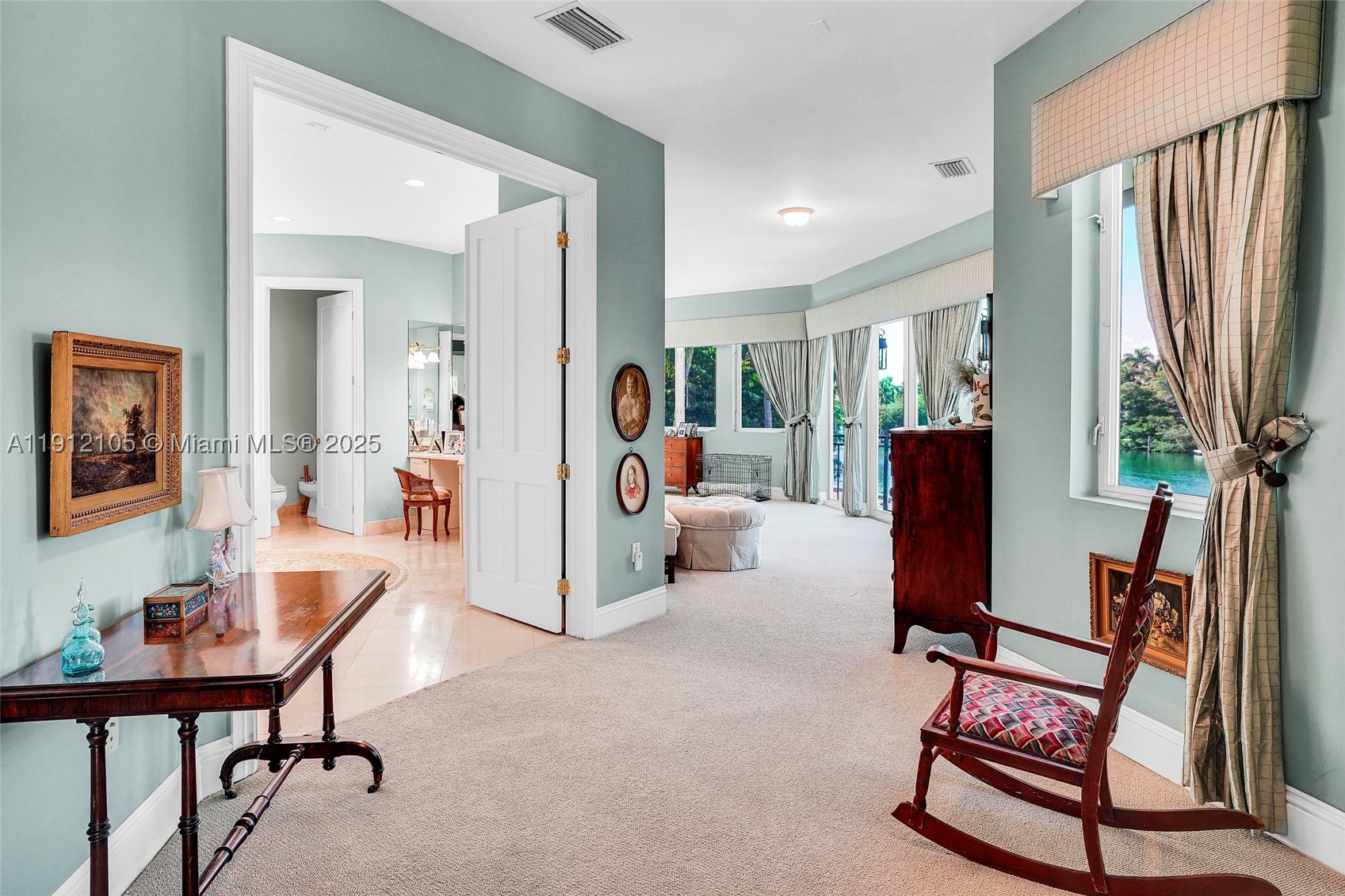 550 Harbor Dr, Key Biscayne FL 33149