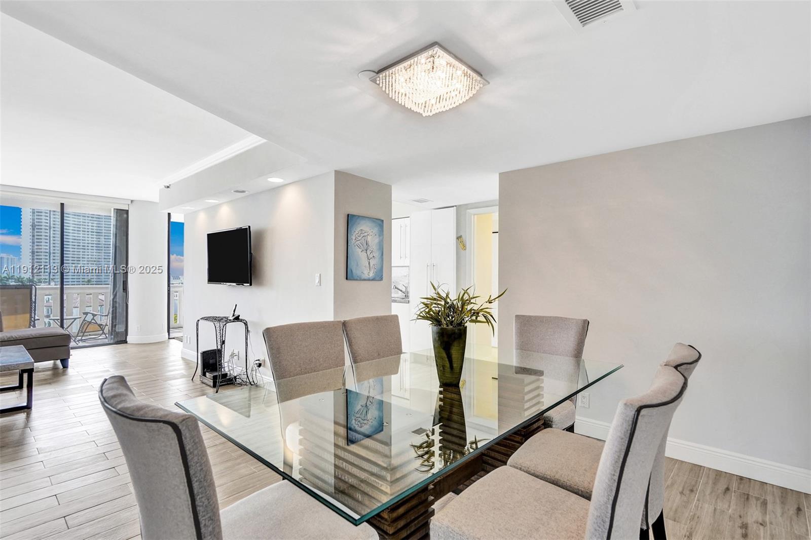 3000 Island Blvd #903, Aventura FL 33160