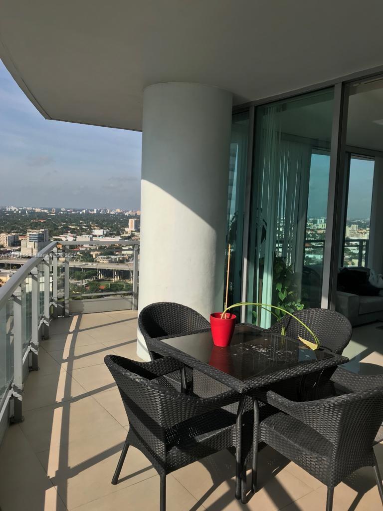 90 SW 3rd St #2911, Miami FL 33130